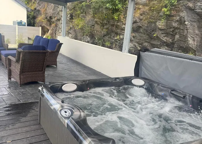 Daire Milton On The Moyle