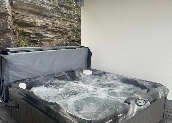 Daire Milton On The Moyle